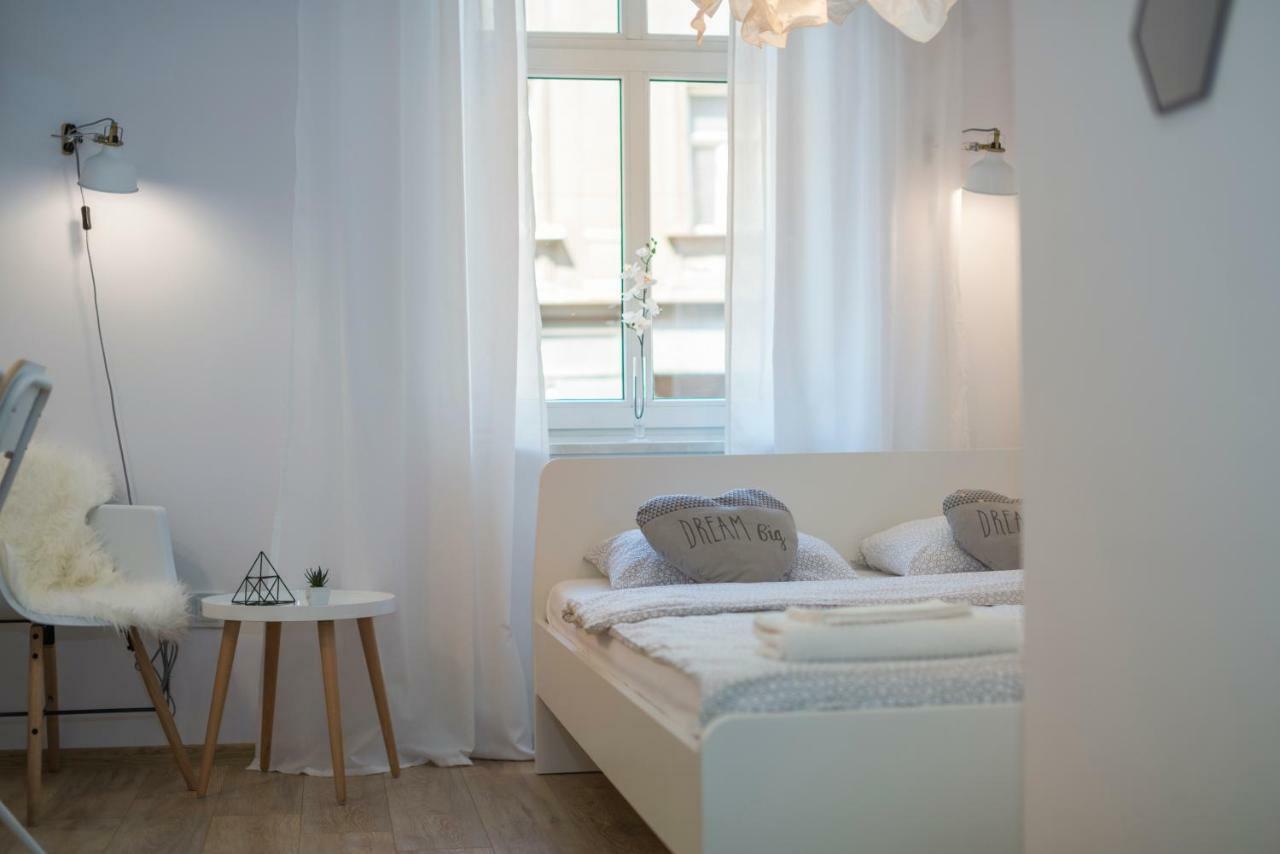 "D&M" Studio Apartments Загреб Екстериор снимка