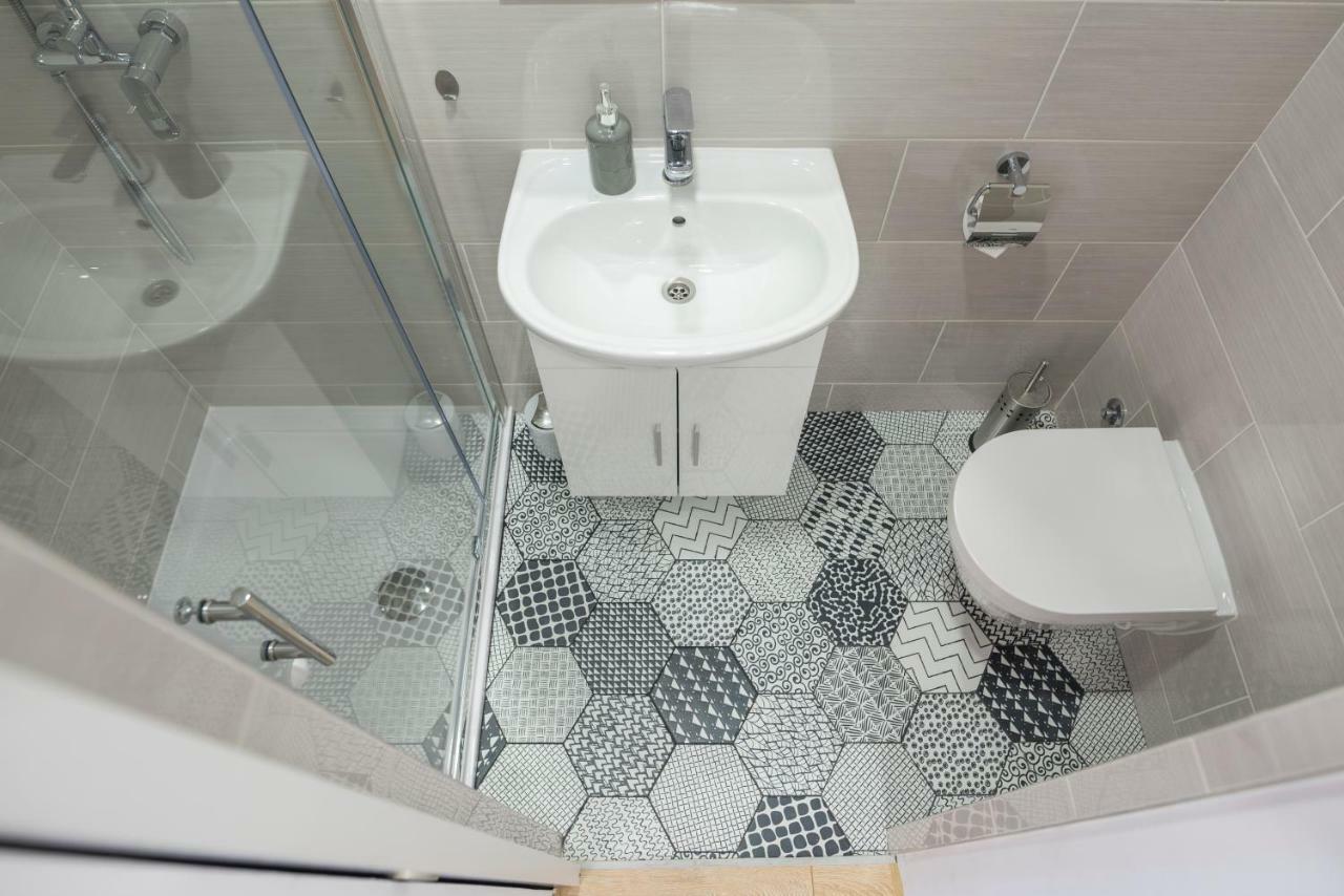 "D&M" Studio Apartments Загреб Екстериор снимка