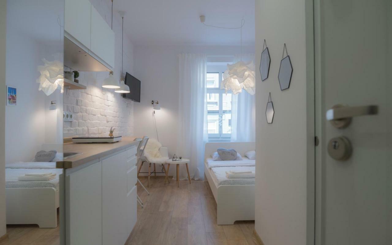 "D&M" Studio Apartments Загреб Екстериор снимка
