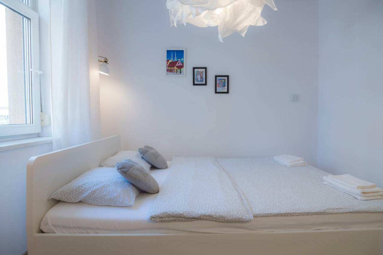 "D&M" Studio Apartments Загреб Екстериор снимка