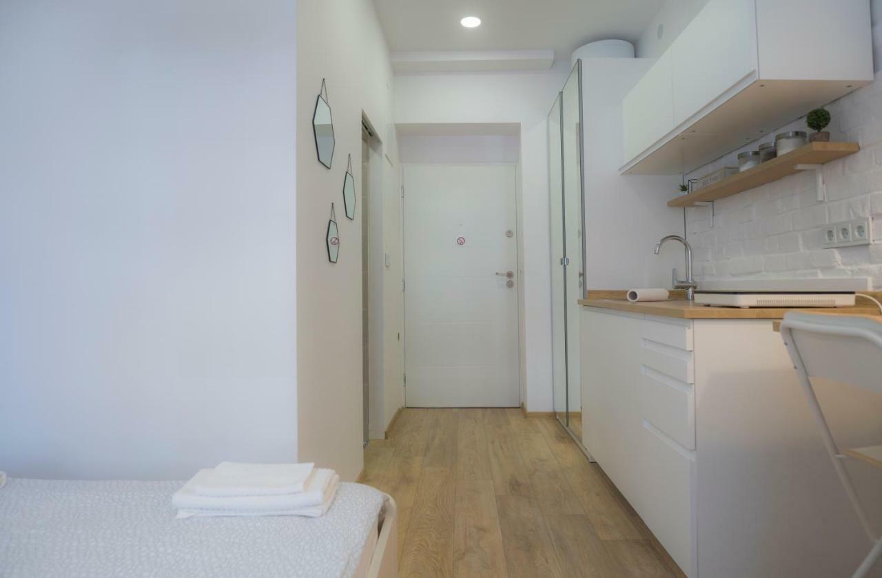 "D&M" Studio Apartments Загреб Екстериор снимка